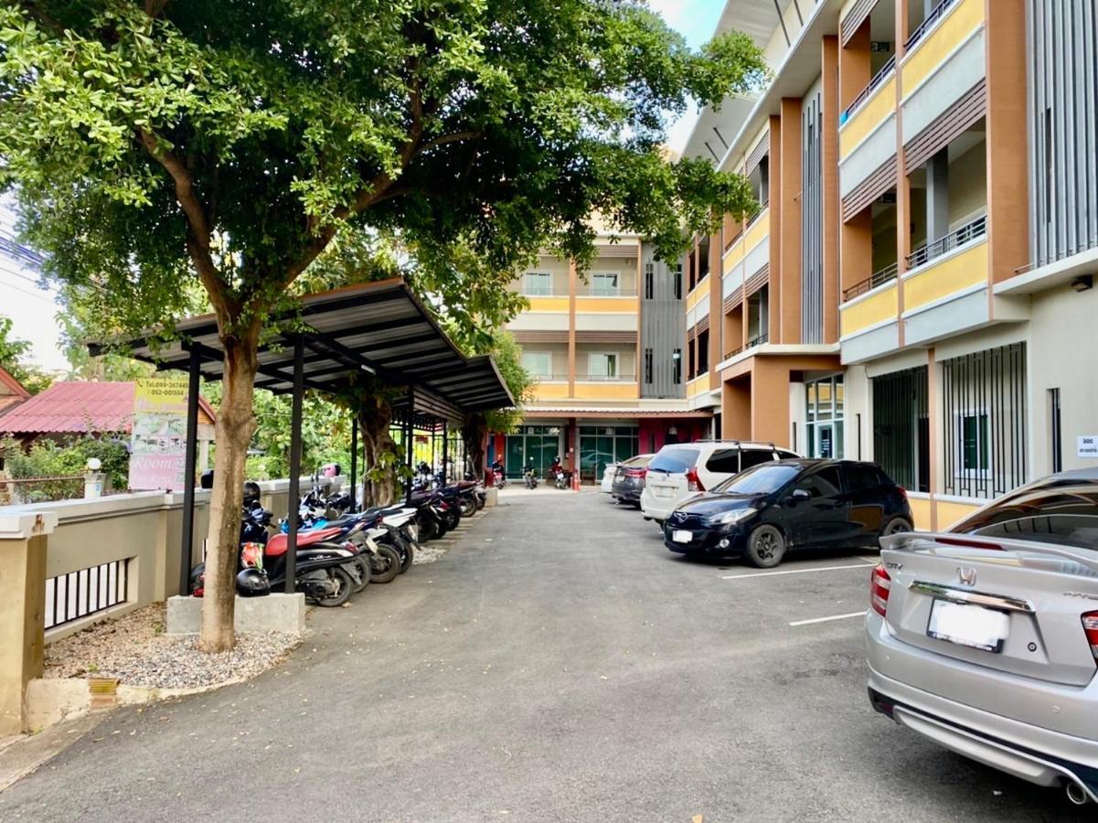 Preme Apartment @Maejo Ban pa Lan  Exterior photo