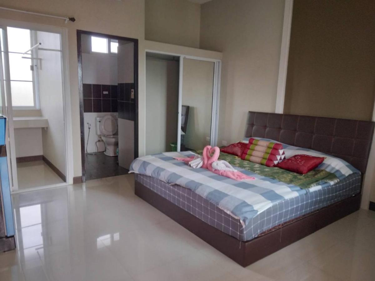 Preme Apartment @Maejo Ban pa Lan  Exterior photo