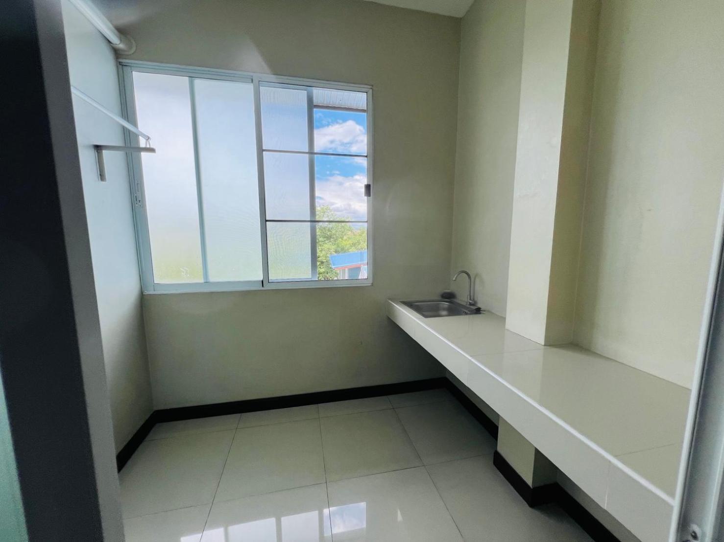 Preme Apartment @Maejo Ban pa Lan  Exterior photo